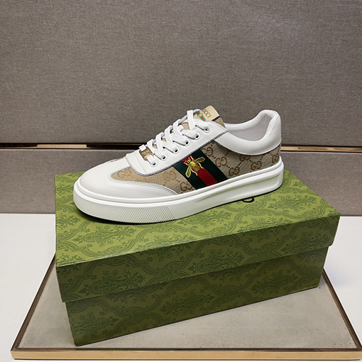 グッチ ファッションスニーカー