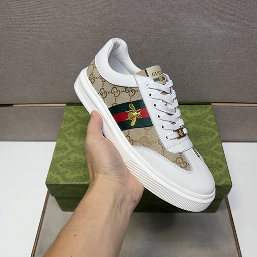 グッチ ファッションスニーカー
