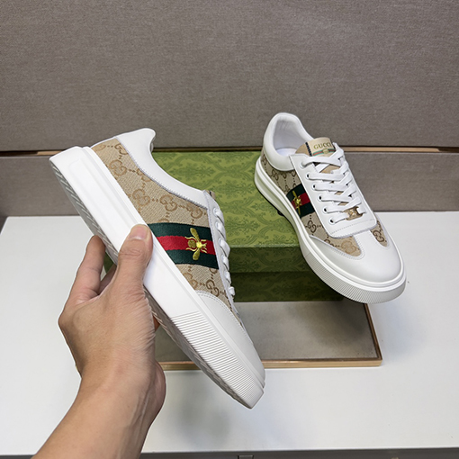 グッチ ファッションスニーカー