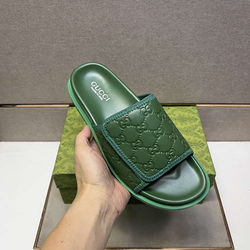 グッチ メンズサンダル