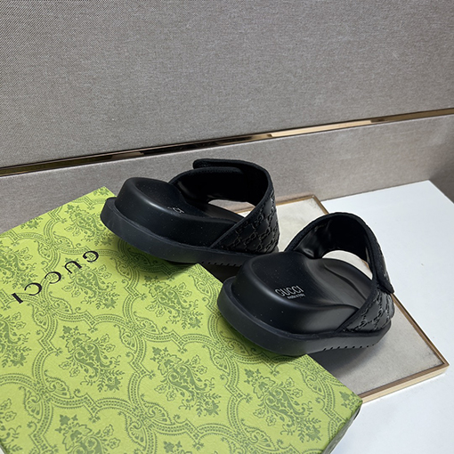 グッチ メンズサンダル