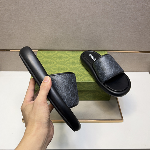 グッチ メンズファッションサンダル