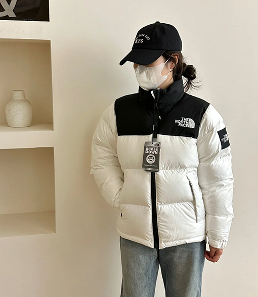 ノースフェイス 大きな格子 Nuptse クラシックダウンジャケット