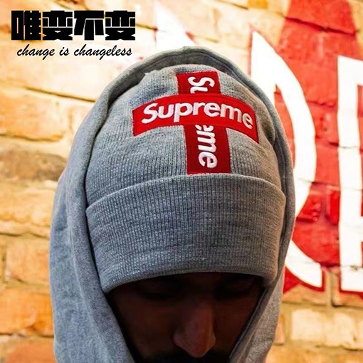Supreme New Era Cross Box Logoビーニークロスキャップ
