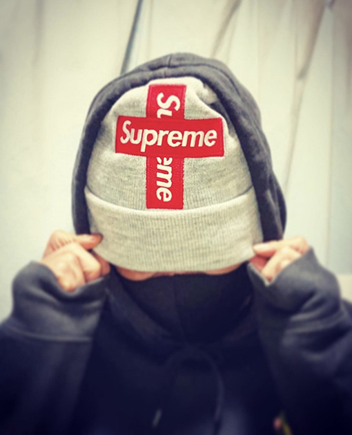 Supreme New Era Cross Box Logoビーニークロスキャップ