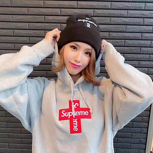 Supreme New Era Cross Box Logoビーニークロスキャップ