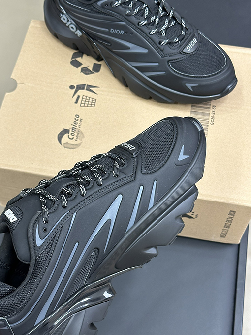 ディオール B44 Blade スニーカー