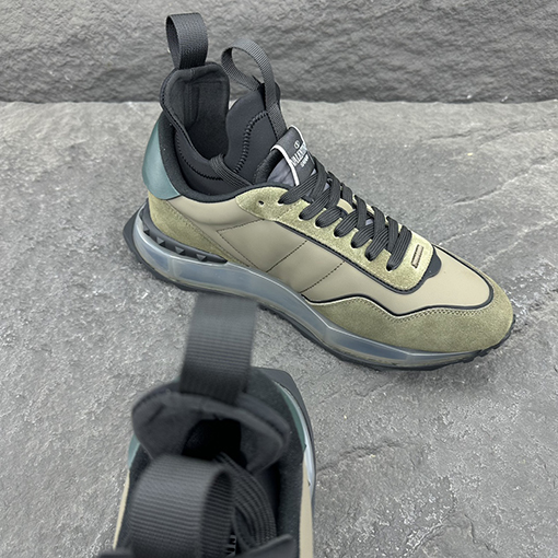 ヴァレンティノ GARAVANI LACERUNNER レザーファブリックスニーカー