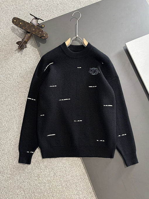 ディオール 新しいロゴバッジ刺繍ロゴセーター