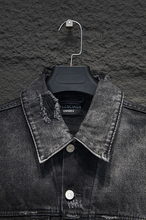 バレンシアガスーパーコピー 24fw 新しいライトニングデニム