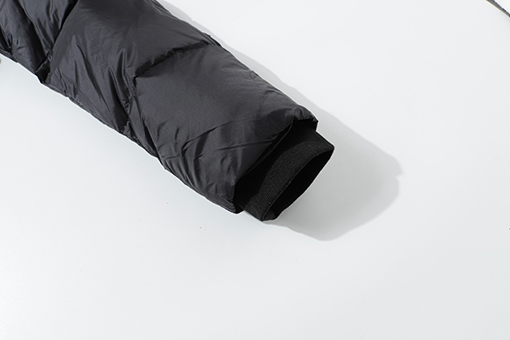 バーバリー レディース 取り外し可能な袖とフード付きダウンジャケット