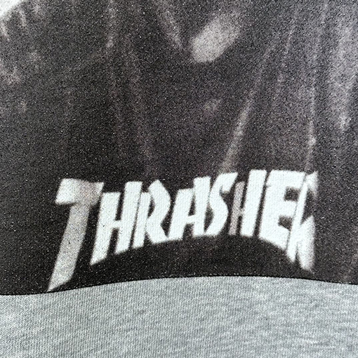 シュプリームx thrasher コラボ fw24 クルーネック スウェットTシャツ