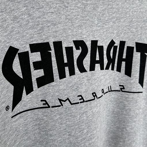 シュプリームx thrasher コラボ fw24 クルーネック スウェットTシャツ
