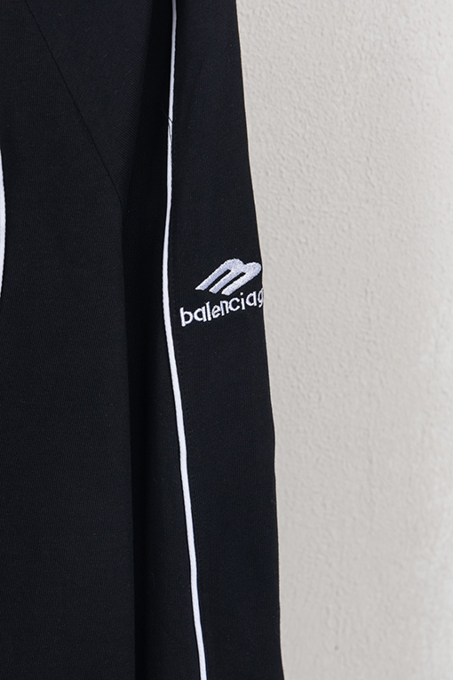 バレンシアガコピー サッカー Tシャツ 10号 長袖 ロンT