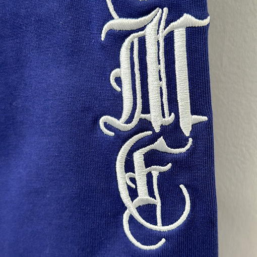 シュプリームコピー Xクロムハーツコピー 刺繍サンスクリット長袖Tシャツ
