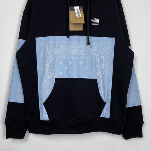 シュプリームコピー TNFカシューフラワーパーカー