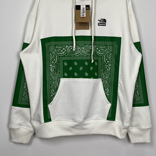 シュプリームコピー TNFカシューフラワーパーカー