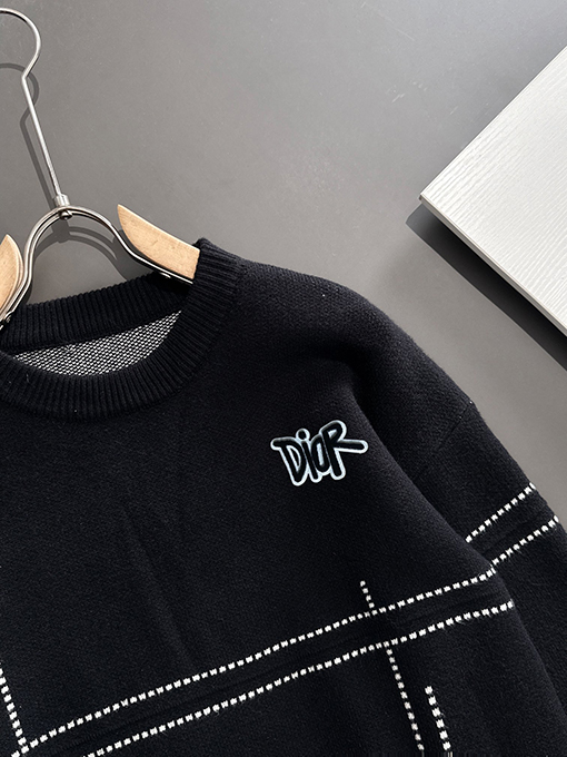 ディオール 新しいロゴバッジ刺繍ロゴクルーネックセーター