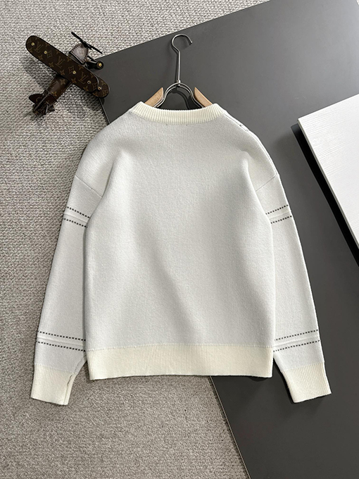 ディオール 新しいロゴバッジ刺繍ロゴクルーネックセーター