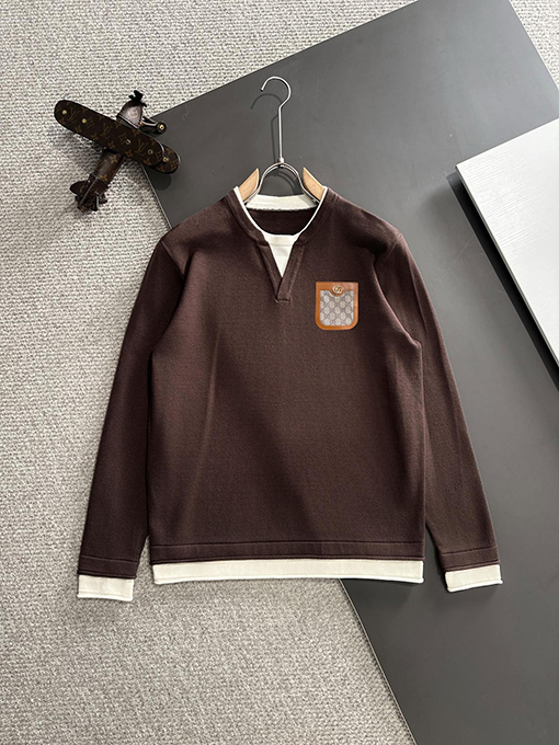 グッチ クラシックロゴバッジ刺繍ロゴクルーネックセーター