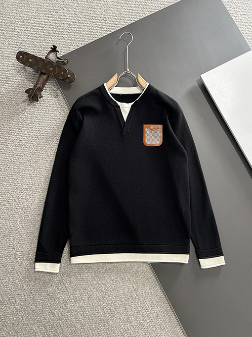 グッチ クラシックロゴバッジ刺繍ロゴクルーネックセーター