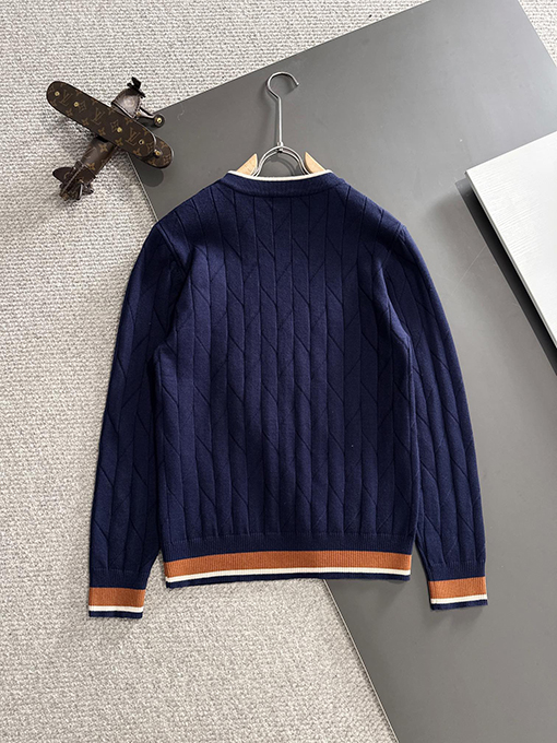 グッチ ファッションロゴバッジ刺繍ロゴクルーネックセーター