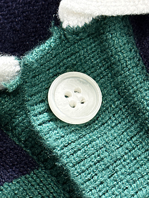 フェンディ ロゴバッジ刺繍ラペルセーター