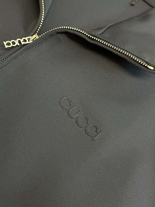 グッチ シンプルなスタンドカラージャケット