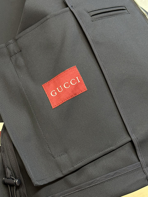 グッチ シンプルなスタンドカラージャケット