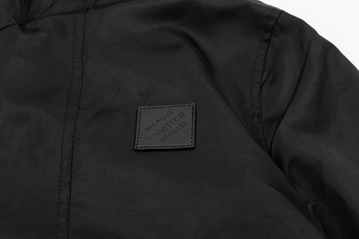 ルイヴィトンスーパーコピー ロゴ両面着用ジャケット