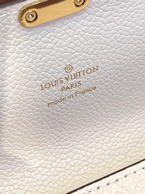 ルイヴィトン ファッション長財布M83276