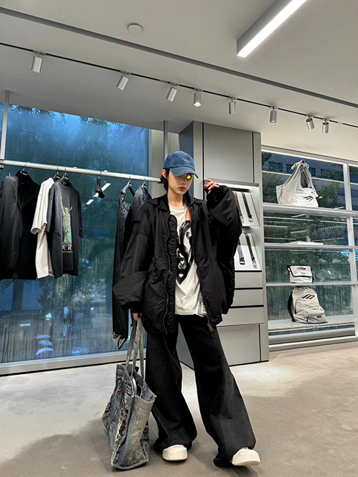 バレンシアガスーパーコピー Balenciaga テープジャケット