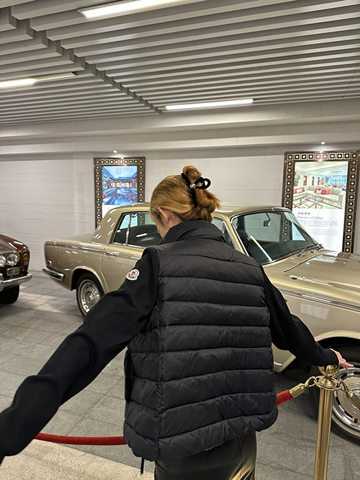 モンクレールスーパーコピー ファッション横格ニットステッチダウンジャケット