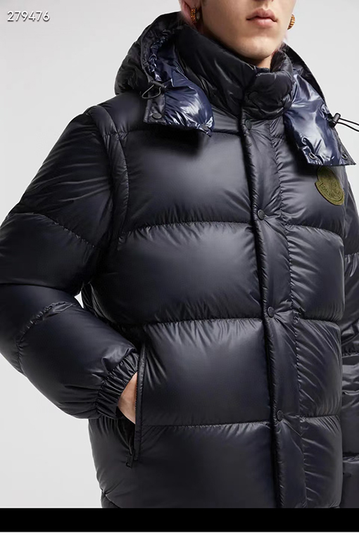 モンクレールコピー Loff Jacket 黒武士のダウンジャケット