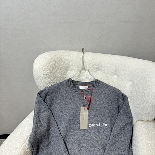 ディオール きのアルファベット刺繍ウールプルオーバー