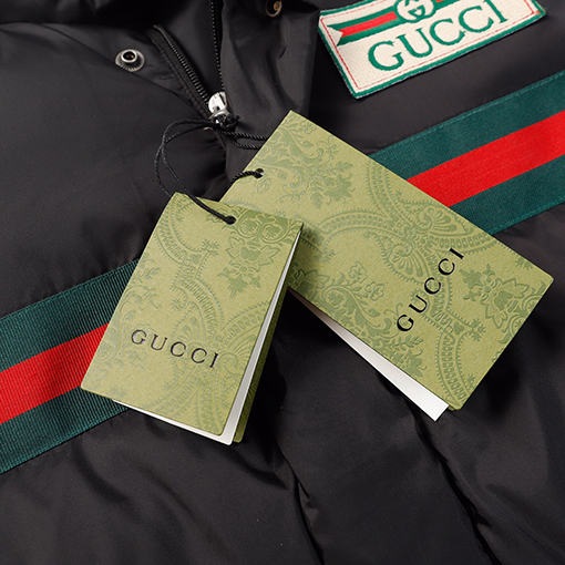 グッチ ストライプウェビングダウンジャケット
