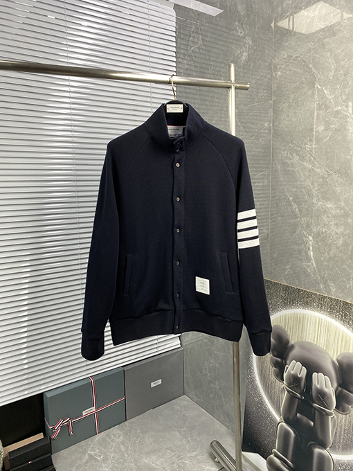 トムブラウン  TBの新しいコットンコート