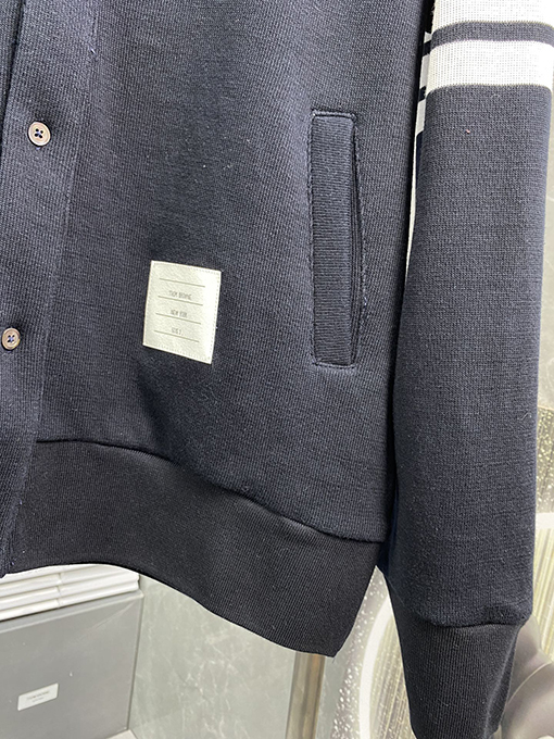 トムブラウン  TBの新しいコットンコート