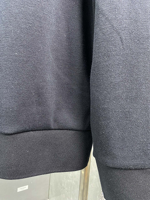 トムブラウン  TBの新しいコットンコート