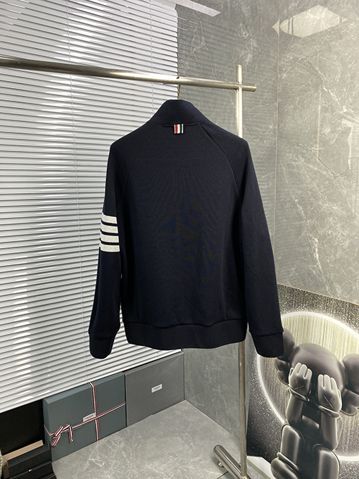 トムブラウン  TBの新しいコットンコート
