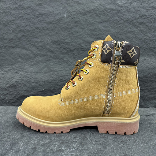 ルイヴィトン 限定コラボLV x Timberlandとアンクルブーツ