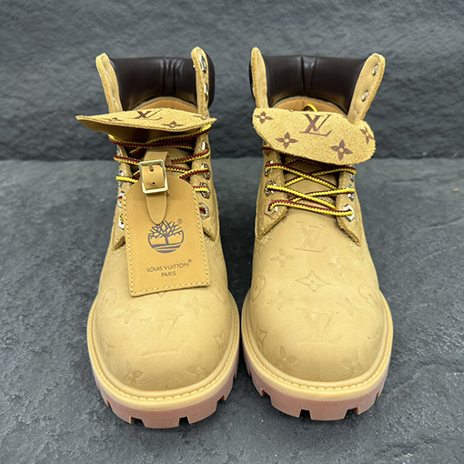 ルイヴィトン 限定コラボLV x Timberlandとアンクルブーツ