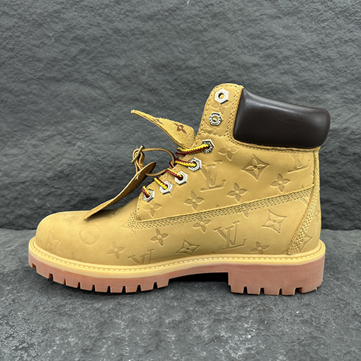 ルイヴィトン 限定コラボLV x Timberlandとアンクルブーツ