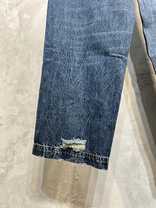 ルイヴィトン 新しいターコイズレザーラベルストレート穴ジーンズ