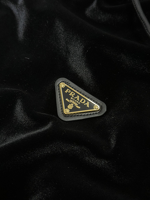 プラダ 24Fw フランネル三角マークコート