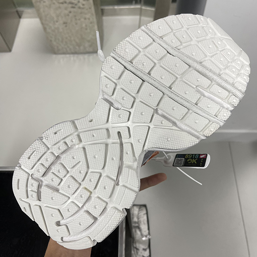 バレンシアガ Balenciaga 3XL x Under Armour 25Ss 限定コラボシリーズ スニーカー