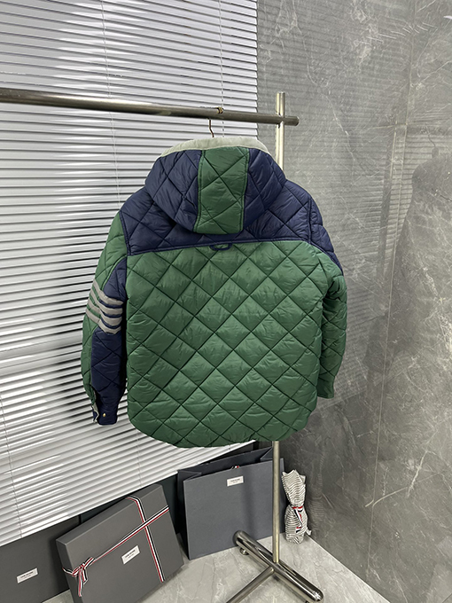 トムブラウン レディース マットブルーグリーンパッチワークダウンコート