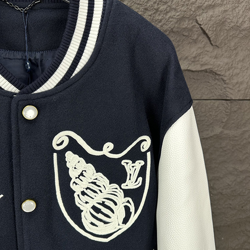 ルイヴィトンコピー 新しい航海シリーズの貝ロゴ刺繍ベースボールコート