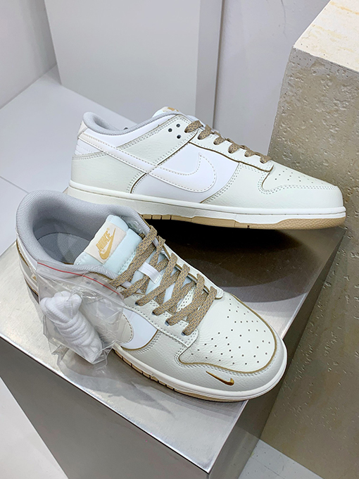 ナイキ DUNK LOW RETRO ダンクシリーズスケートシューズ