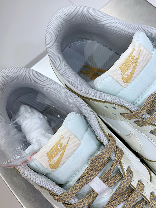 ナイキ DUNK LOW RETRO ダンクシリーズスケートシューズ